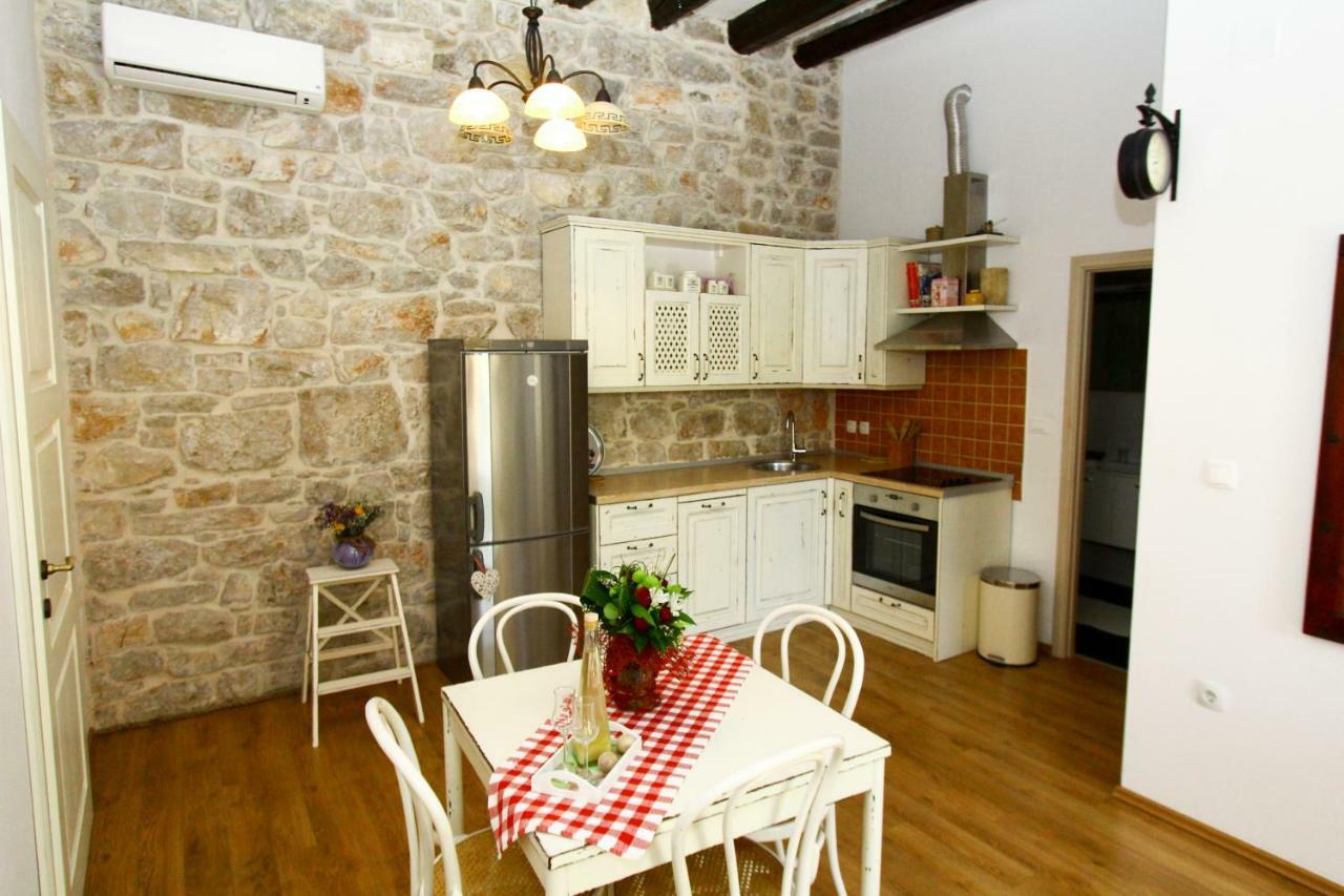 Old House Lejlighed Sveti Filip i Jakov Eksteriør billede