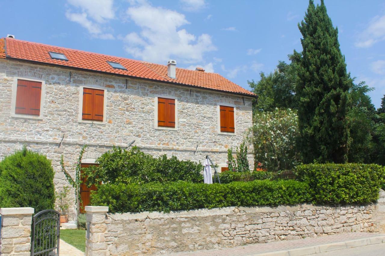 Old House Lejlighed Sveti Filip i Jakov Eksteriør billede